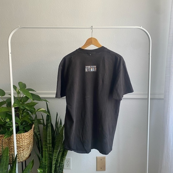 Vintage 1993 Bette Middler on Tour Black Graphic T Shirt - Picture 2 of 6